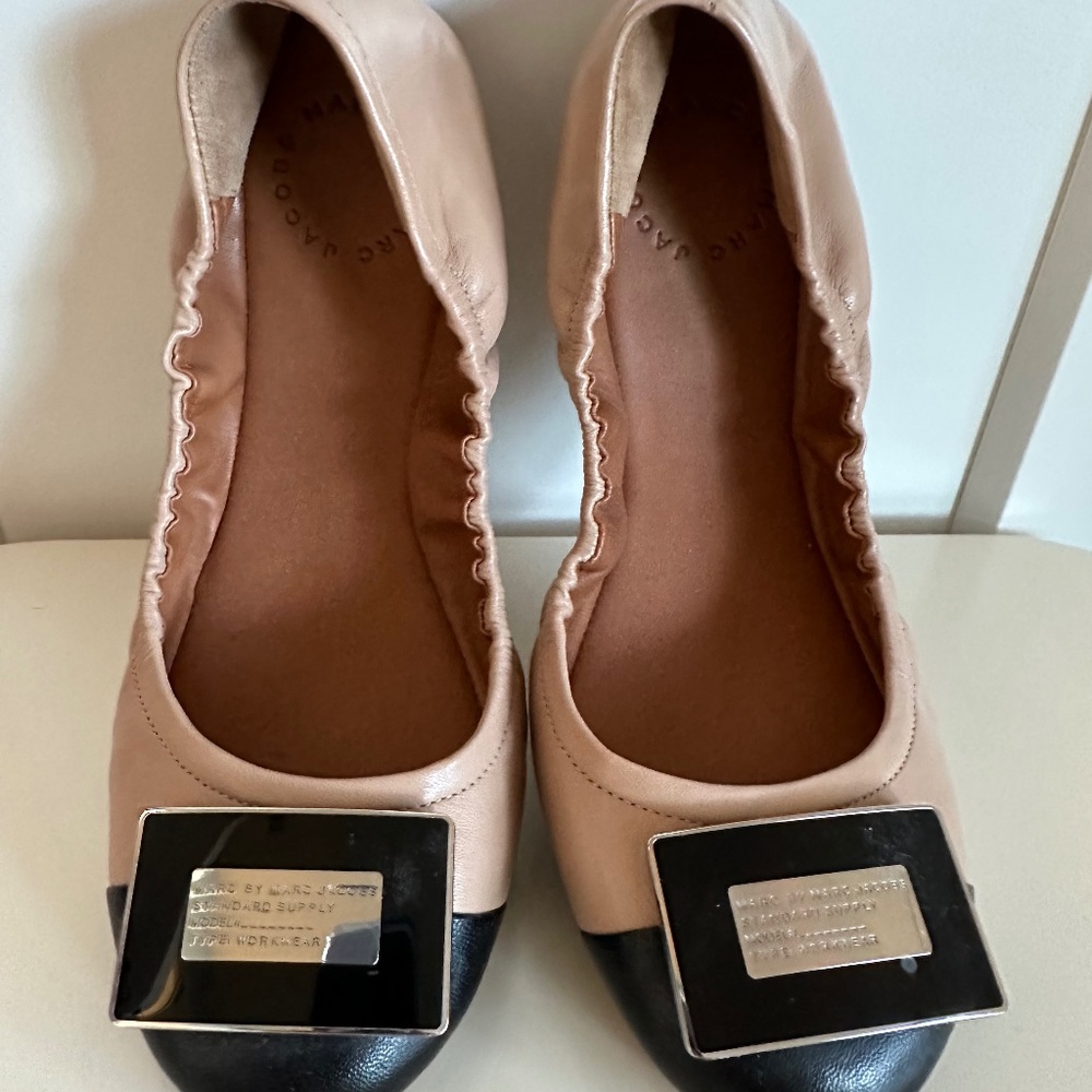 Marc by Marc Jacobs two tone leather ballerina flats
